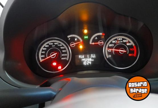 Autos - Fiat Palio Attractive 2013 Nafta 145000Km - En Venta