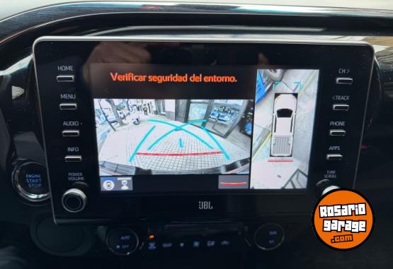 Camionetas - Toyota Hilux srx 2.8 tdi 2023 Diesel 31000Km - En Venta