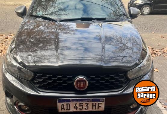 Autos - Fiat Argo Hgt 2019 Nafta 117000Km - En Venta