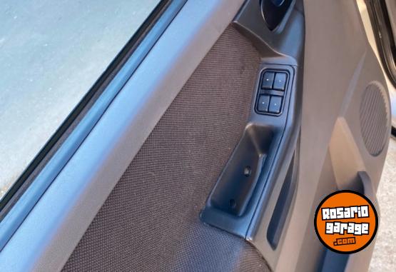 Autos - Chevrolet Meriva 2005 GNC 250000Km - En Venta