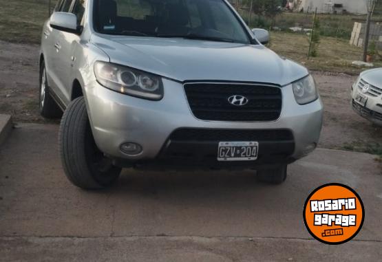 Camionetas - Hyundai Santa Fe GLS CRDI 4WD 7a 2008 Diesel 238000Km - En Venta