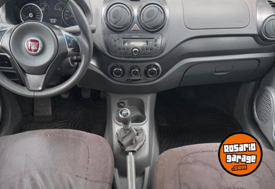 Autos - Fiat Palio Essence 2015 Nafta 140200Km - En Venta