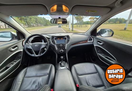 Camionetas - Hyundai SANTA FE 2017 Nafta 130000Km - En Venta