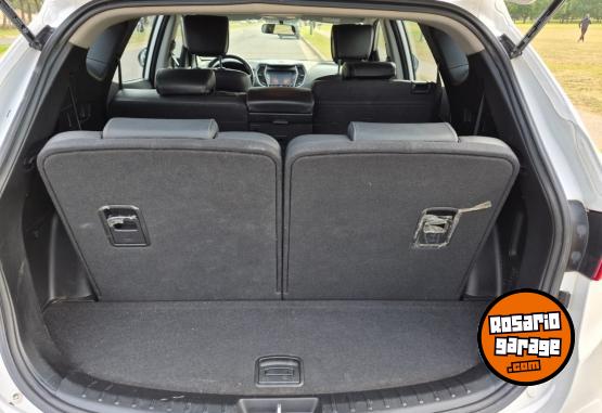 Camionetas - Hyundai SANTA FE 2017 Nafta 130000Km - En Venta