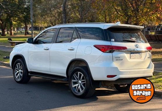 Camionetas - Toyota Sw4 2017 Diesel 180000Km - En Venta