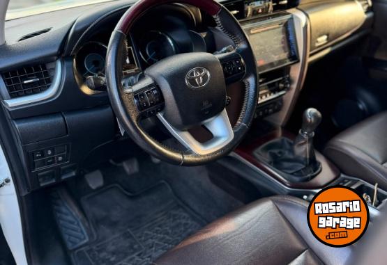 Camionetas - Toyota Sw4 2017 Diesel 180000Km - En Venta