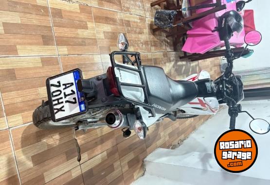 Motos - Honda 150 2022 Nafta 8900Km - En Venta