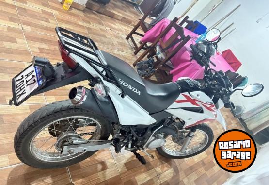 Motos - Honda 150 2022 Nafta 8900Km - En Venta