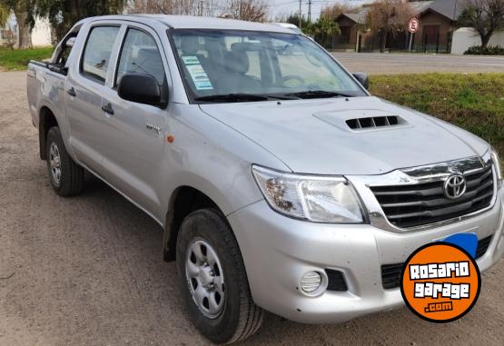 Camionetas - Toyota HILUX 2.5 DC DX PACK2 2012 Diesel 386000Km - En Venta