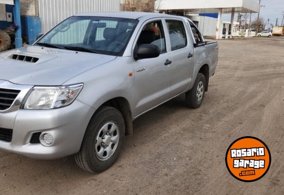 Camionetas - Toyota HILUX 2.5 DC DX PACK2 2012 Diesel 386000Km - En Venta