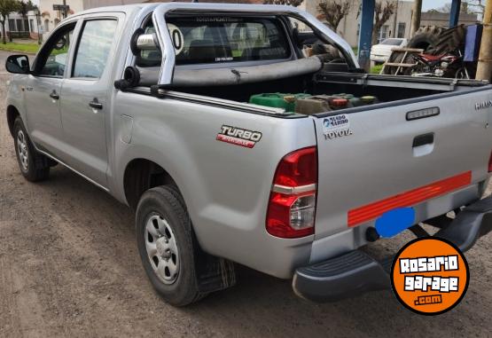 Camionetas - Toyota HILUX 2.5 DC DX PACK2 2012 Diesel 386000Km - En Venta