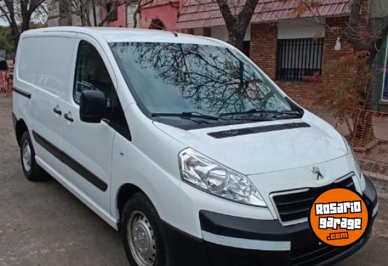 Utilitarios - Peugeot Expert 2014 Diesel 212000Km - En Venta