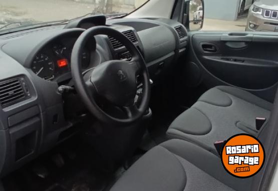 Utilitarios - Peugeot Expert 2014 Diesel 212000Km - En Venta