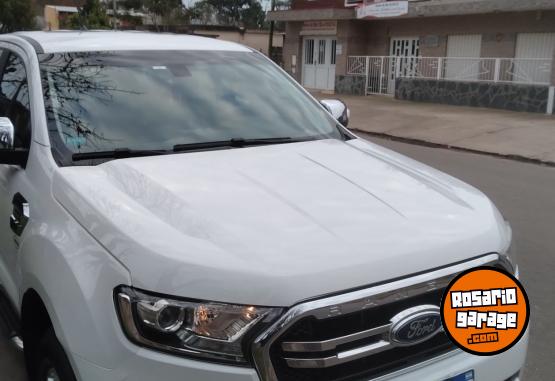 Camionetas - Ford XLT 2.5 2023 Nafta 42000Km - En Venta