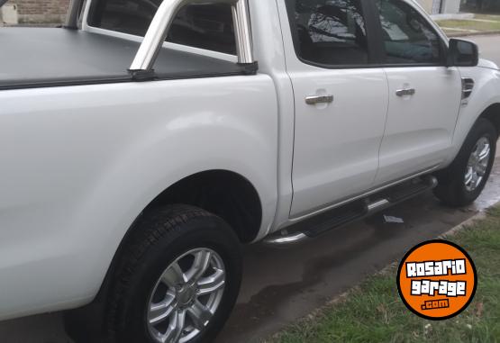 Camionetas - Ford XLT 2.5 2023 Nafta 42000Km - En Venta