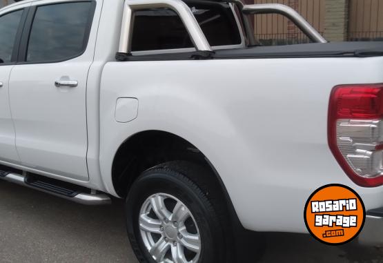 Camionetas - Ford XLT 2.5 2023 Nafta 42000Km - En Venta