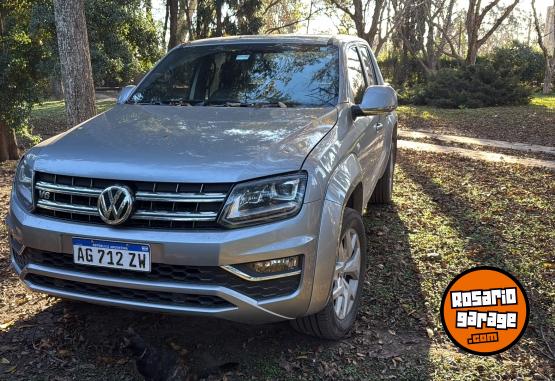 Utilitarios - Volkswagen Amarok highlineCD AT 4x4 2024 Diesel 56000Km - En Venta