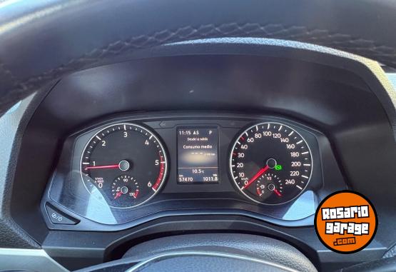 Utilitarios - Volkswagen Amarok highlineCD AT 4x4 2024 Diesel 56000Km - En Venta