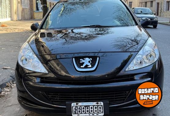 Autos - Peugeot 207 2015 Nafta 107000Km - En Venta