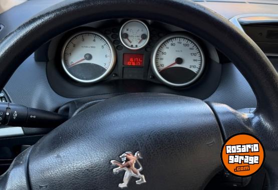 Autos - Peugeot 207 2015 Nafta 107000Km - En Venta