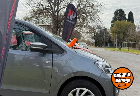 Autos - Volkswagen Up high 2018 Nafta 77500Km - En Venta