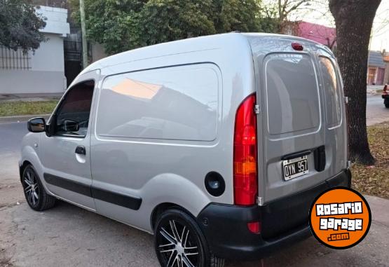 Utilitarios - Renault Kangoo 2015 Nafta 143000Km - En Venta