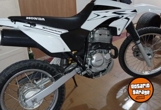 Motos - Honda Xr 2018 Nafta 9000Km - En Venta
