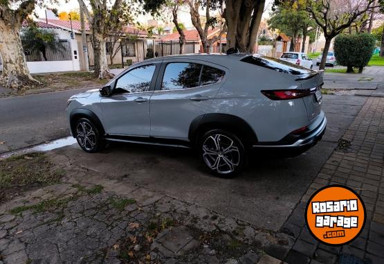 Autos - Fiat Fastback 2024 Nafta 18000Km - En Venta