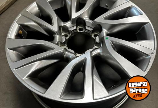 Accesorios para Autos - LLantas Original SW4 - En Venta