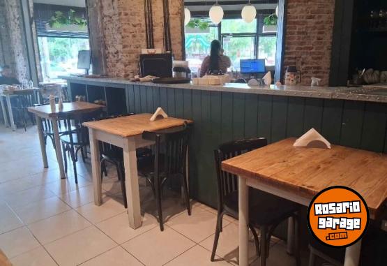 Hogar - Mostrador de Madera con base de chapa - En Venta