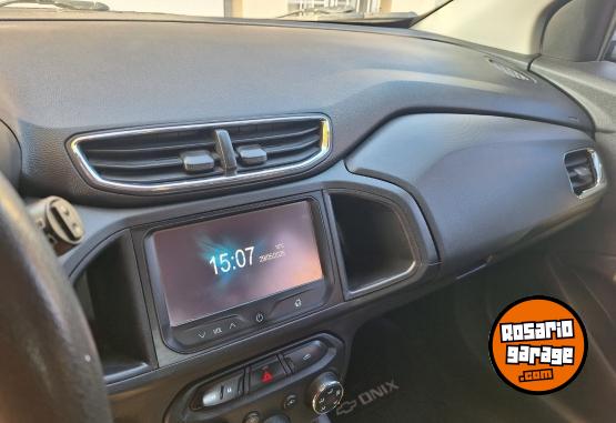 Autos - Chevrolet Onix ltz 2016 Nafta 99000Km - En Venta