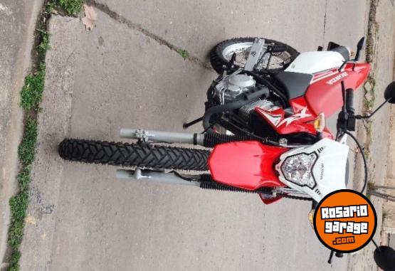 Motos - Honda Xr 250 2024 Nafta 1700Km - En Venta