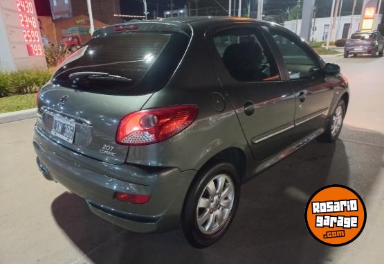 Autos - Peugeot 207 compact 1.4 2012 Nafta 107000Km - En Venta