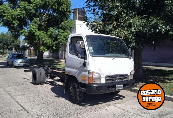 Camiones y Grúas - Hyundai HD65 Listo para Trabajar - En Venta