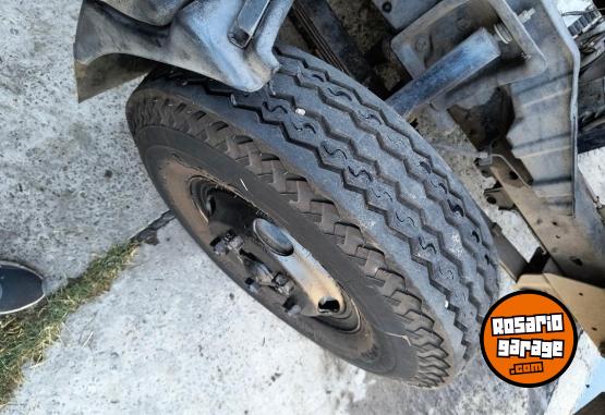 Camiones y Grúas - Hyundai HD65 Listo para Trabajar - En Venta