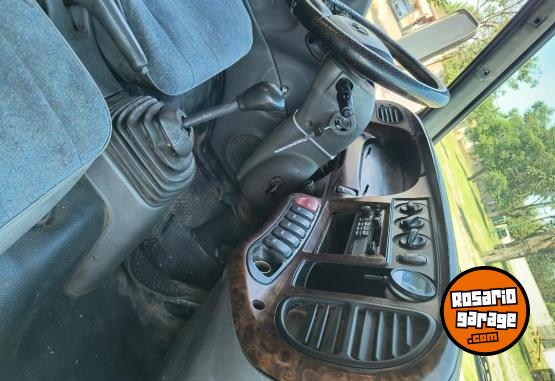 Camiones y Grúas - Hyundai HD65 Listo para Trabajar - En Venta
