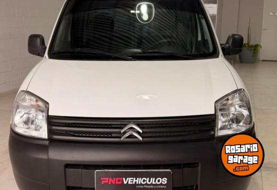 Utilitarios - Citroen Berlingo 2022 Diesel 48000Km - En Venta