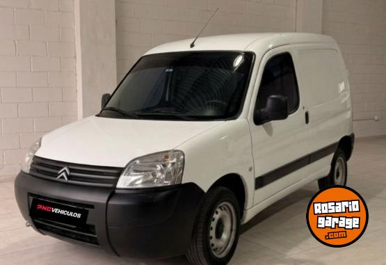 Utilitarios - Citroen Berlingo 2022 Diesel 48000Km - En Venta