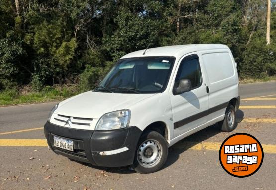 Utilitarios - Citroen Berlingo Furgon HDI 2017 Diesel 160000Km - En Venta