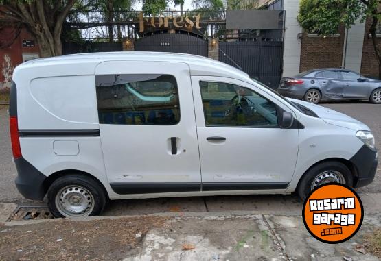 Utilitarios - Renault KANGOO II EXPRESS CONFORT 2020 Diesel 170000Km - En Venta
