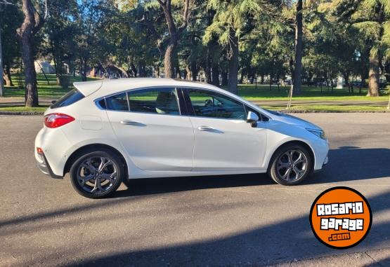 Autos - Chevrolet CRUZE PREMIER 2017 Nafta 94000Km - En Venta