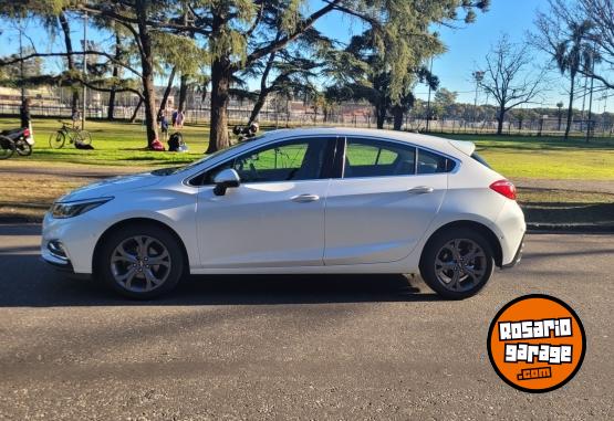 Autos - Chevrolet CRUZE PREMIER 2017 Nafta 94000Km - En Venta