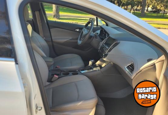 Autos - Chevrolet CRUZE PREMIER 2017 Nafta 94000Km - En Venta