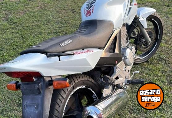 Motos - Honda Twister 2014 Nafta 30000Km - En Venta