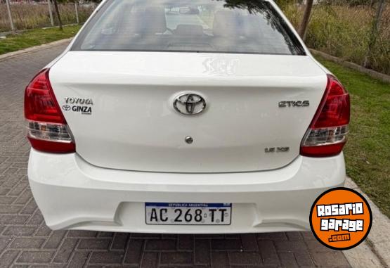 Autos - Toyota Etios 2018 Nafta 109000Km - En Venta