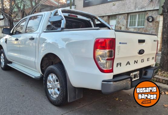 Camionetas - Ford Ranger xls 2da mano permu 2014 Diesel 130000Km - En Venta
