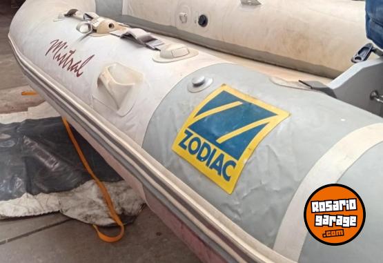Otros (Náutica) - ZODIAC INFLABLE ENRROLLABLE CON MERCUY 15 HP - En Venta