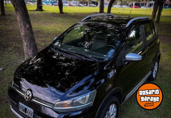 Autos - Volkswagen CROSSFOX HIGHLINE 1.6 Fox 2015 Nafta 108000Km - En Venta