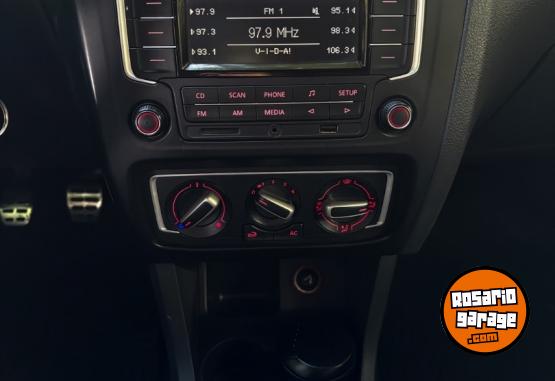 Autos - Volkswagen CROSSFOX HIGHLINE 1.6 Fox 2015 Nafta 108000Km - En Venta