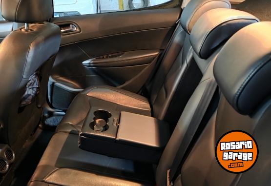 Autos - Peugeot 308 Feline 2014 Nafta 123000Km - En Venta